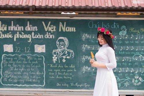 Chia sẻ kinh nghiệm thi học sinh giỏi thành phố bộ môn Ngữ Văn của học sinh Nguyễn Thị Uyên