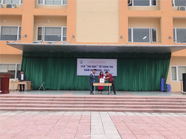 Trường THPT Nguyễn Quốc Trinh hướng về Khúc ruột Miền Trung