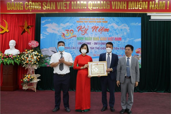 Trường THPT Nguyễn Quốc Trinh tổ chức gặp mặt nhân 39 năm Ngày Nhà giáo Việt Nam (20/11/1982 - 20/11/2021) và tôn vinh các gương điển hình tiên tiến