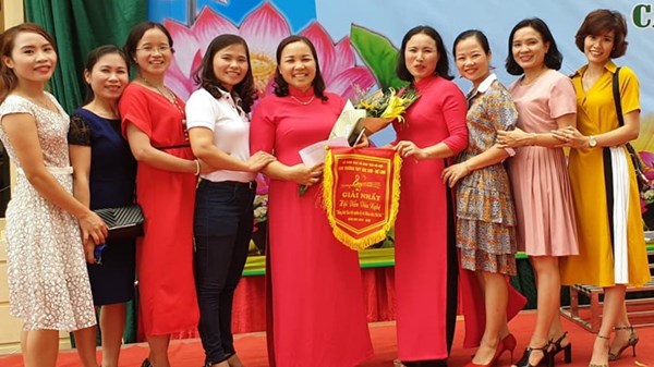 Đạt giải Nhất Hội diễn văn nghệ Tiếng hát cán bộ quản lý, giáo viên vòng cụm Mê Linh-Sóc Sơn năm 2019