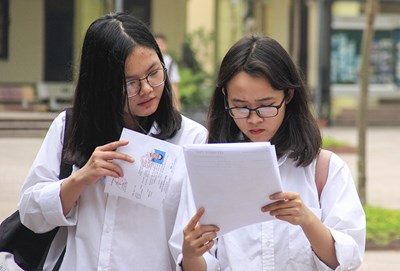 Điểm chuẩn vào 10 trường THPT Tự Lập và trường THPT khác trong thành phố Hà Nội.