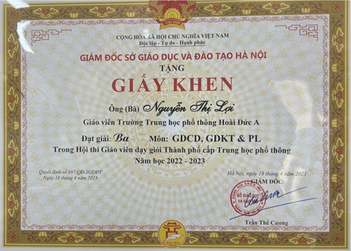 Chúc mừng cô giáo Nguyễn Thị Lợi đạt giải Ba hội thi giáo viên giỏi cấp thành phố môn Giáo dục công dân